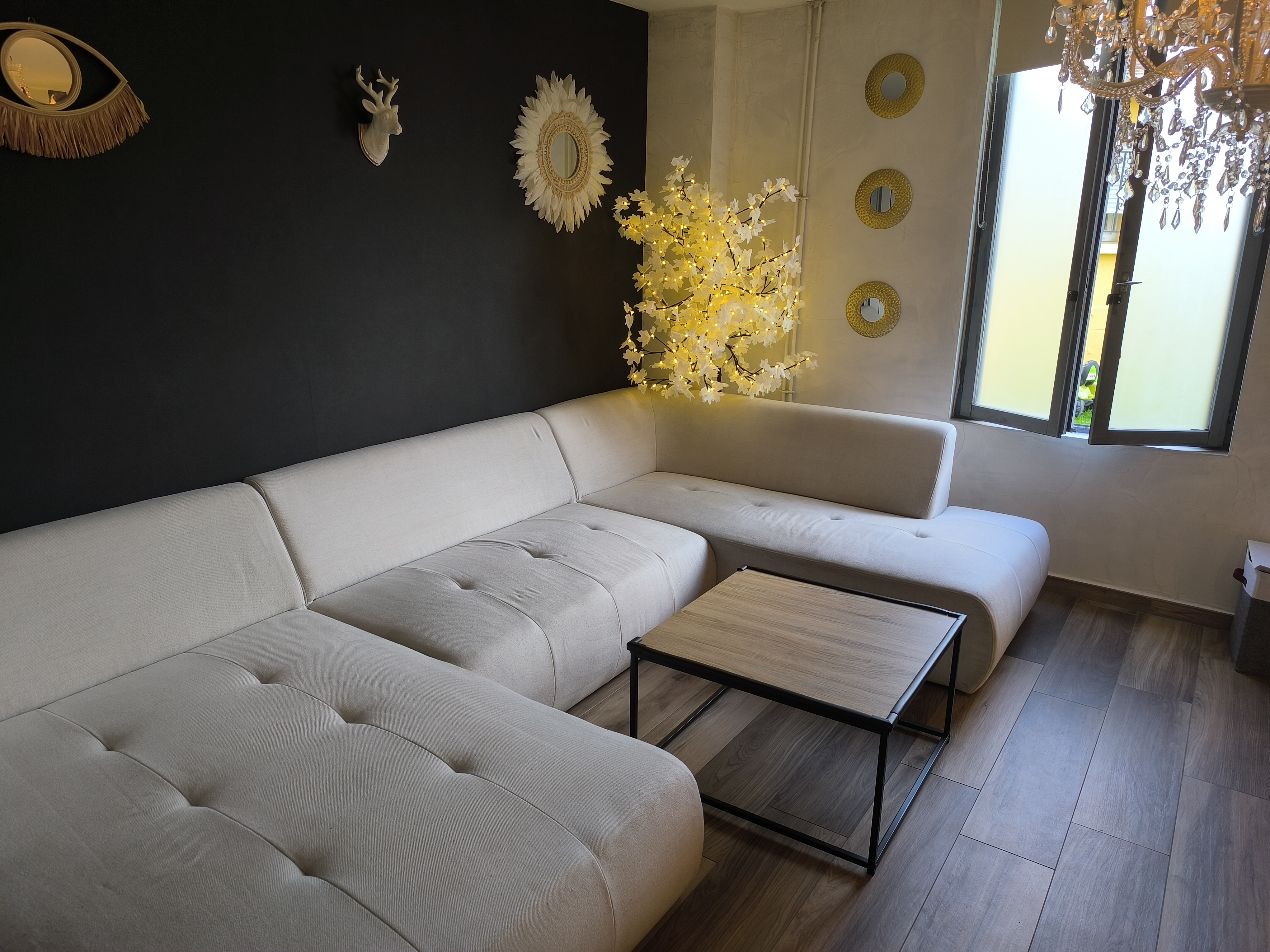 Canapé tissu nettoyé en profondeur à Charleville-Mézières